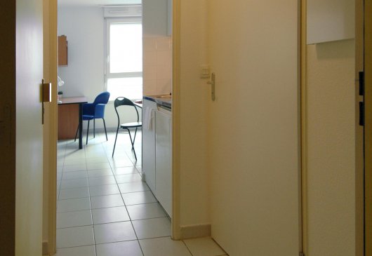 Studio pour 1, proche centre 