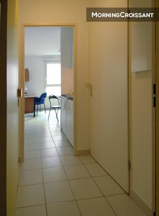 Studio pour 1, proche centre 