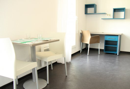 Studio proche gare St. Charles