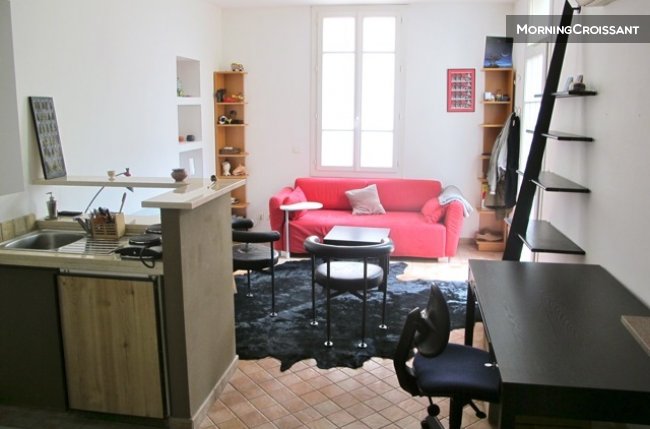 Prés du centre-ville et de la mer.