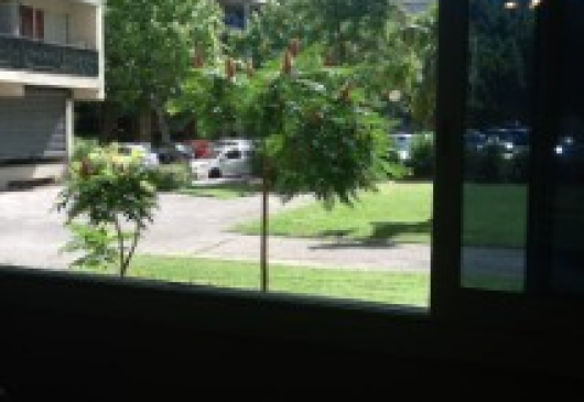 Studio tout équipé avec parking .