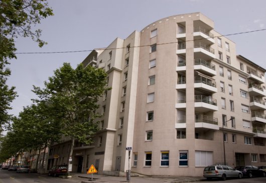 Studio dans résidence récente