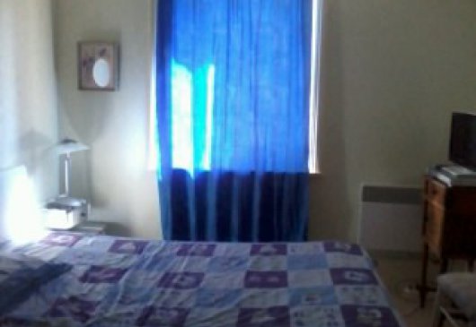 Chambre cosy dans maison ROANNE