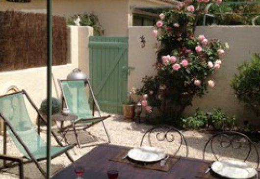 MAZET + PISCINE DANS OLIVERAIE 