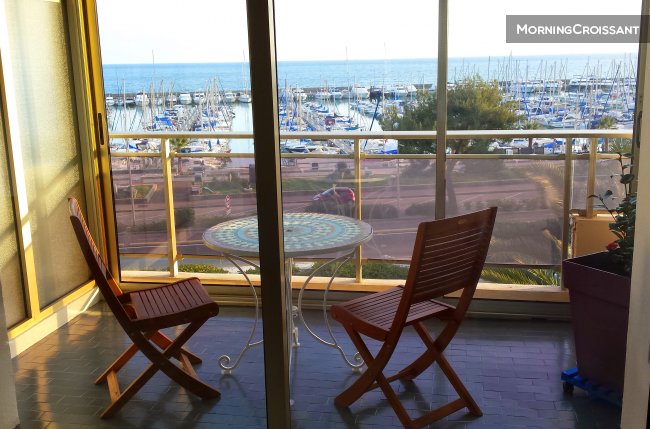 Superbe studio en front de mer