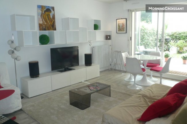 T1 avec terrasse, jardin, parking