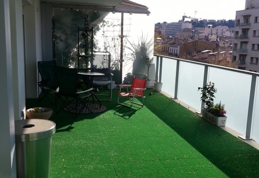 Chambre avec  balcon à 100 m plage