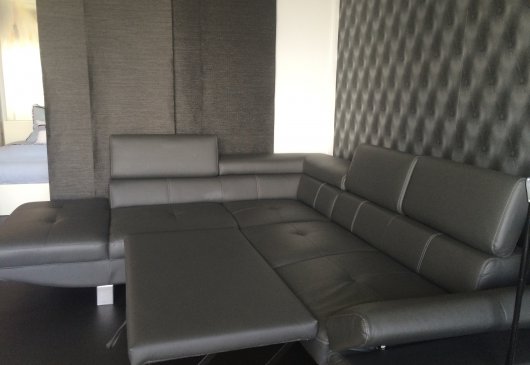 Une place sur le divan!