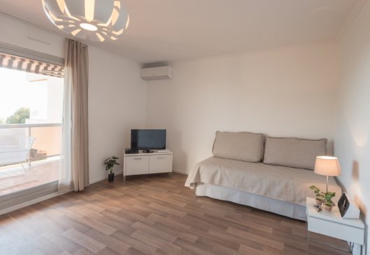 T1 lumineux avec terrasse !