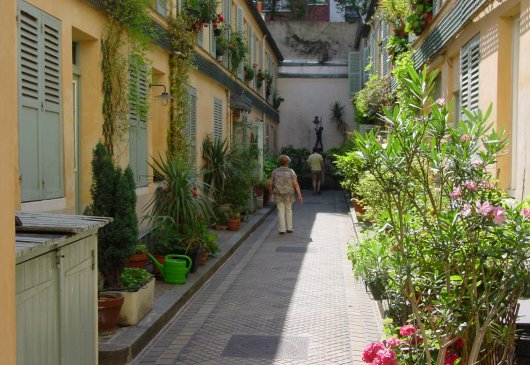 Studio Paris 5éme/cour intérieure