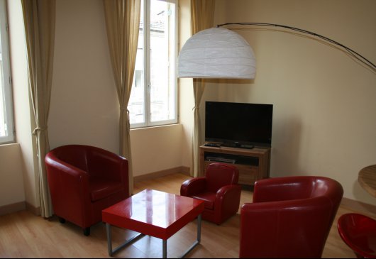 Bordeaux T2 quartier historique 