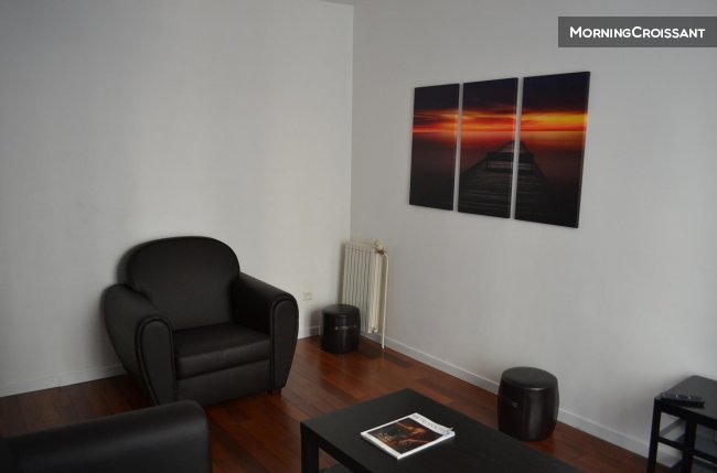 Charmant App 10mn de la tour Effeil