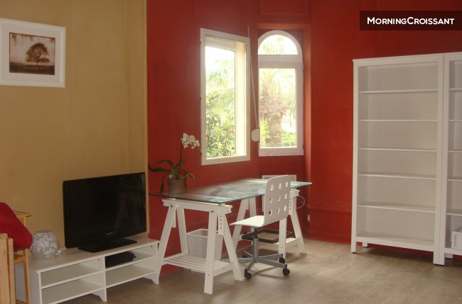 2 pièces tout équipé dans villa