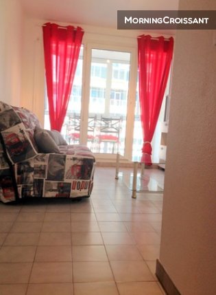 Coquet  2P Nice à 50m des plages