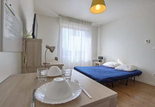 Studio design 100m de Paris