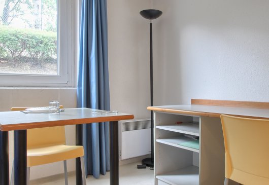 Studio aménagé et pratique - Reims