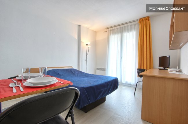 Studio 19m2 pas cher à Paris