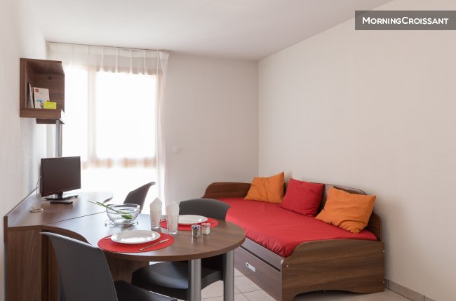 Joli studio avec vue