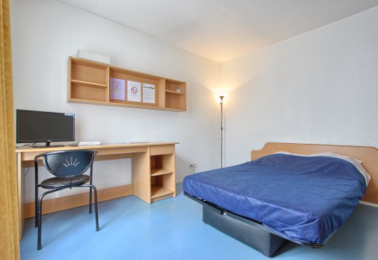 Studio économique à Paris