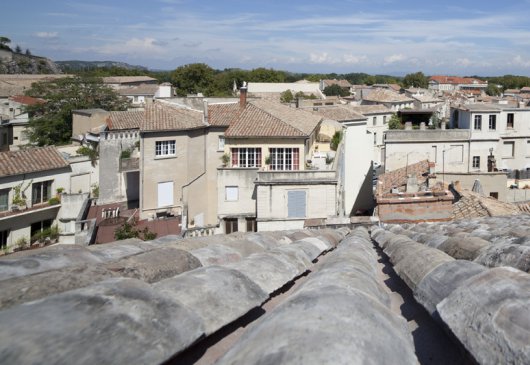 partage chambre avec coin aménagé