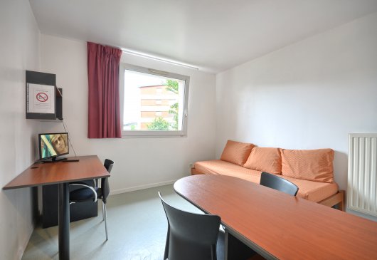 Studio tout équipé très bien placé 