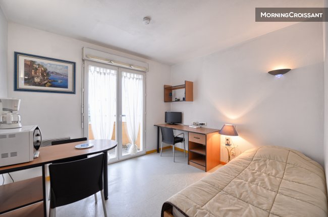 Studio idéal proche Eurexpo